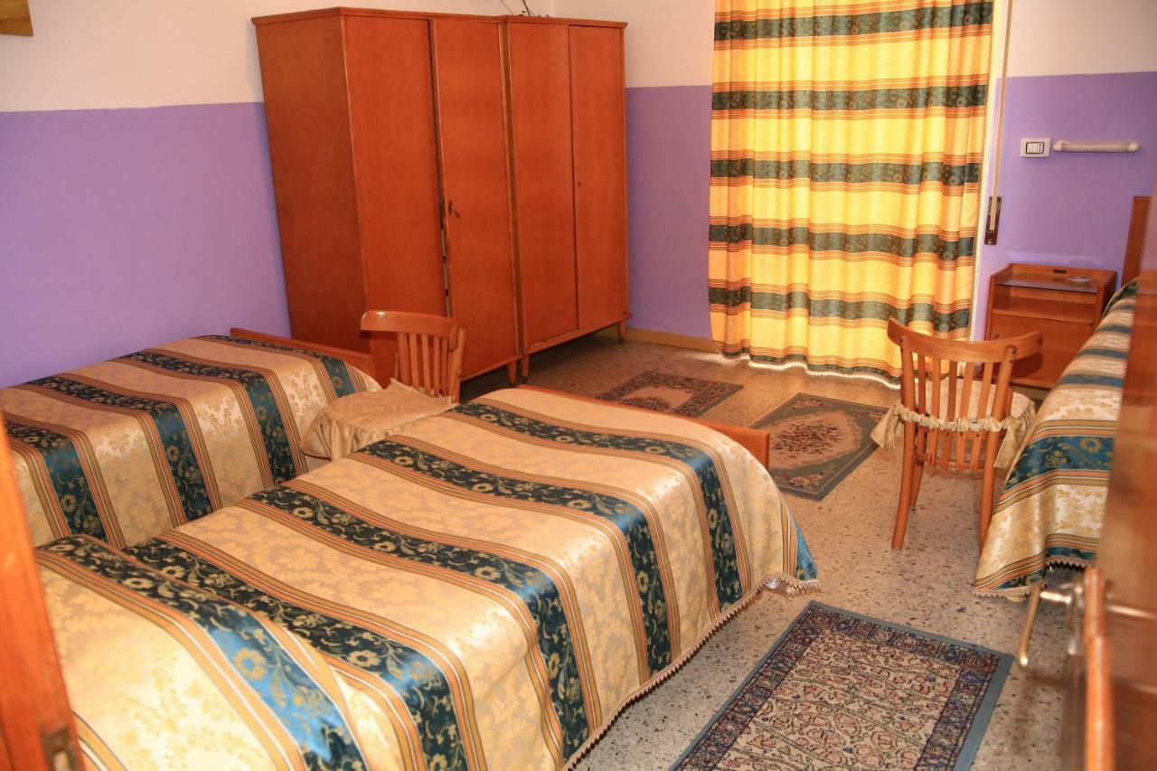 Hotel San Vincenzo Soverato Marina Εξωτερικό φωτογραφία